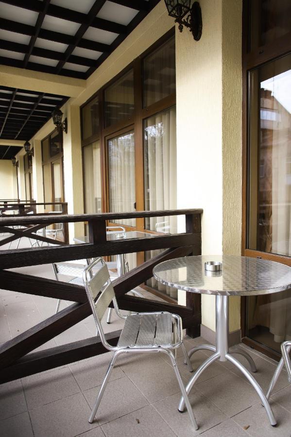 Georg Palace Hotel Csernyivci Kültér fotó