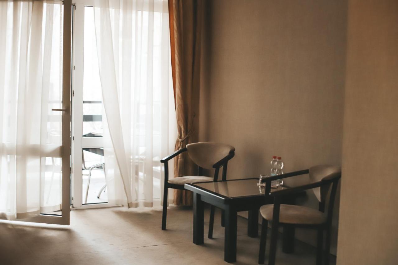 Georg Palace Hotel Csernyivci Kültér fotó